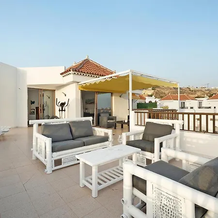Penthause Luxe 501 Sea View Pool Apartment *